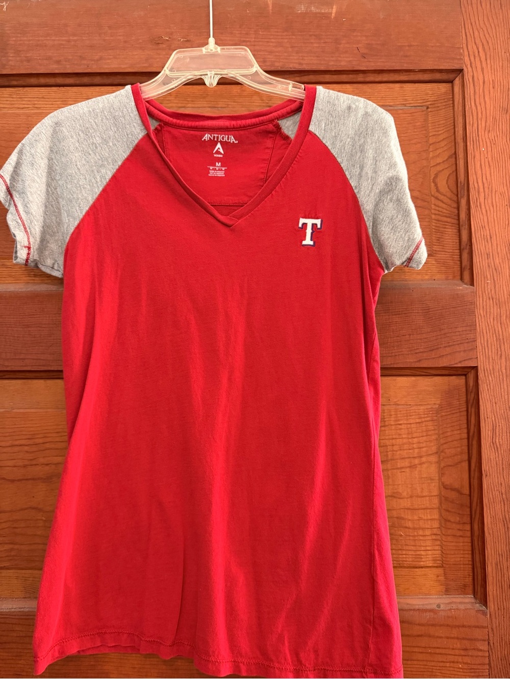 Antigua Women's Texas Rangers Red V-Neck Raglan Sleeve Top